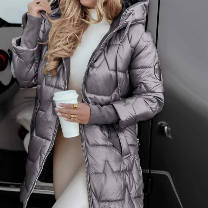 Piumino lungo caldo con cappuccio